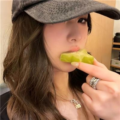 面纱之下